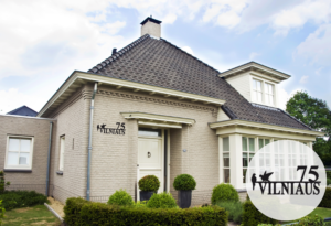 Namo užrašas MODERNUS paukščiai_3